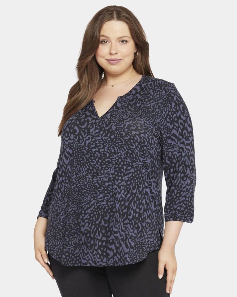 Front of a model wearing a size 0X Kendall Perfect Tee in Lowell Jaguar by NYDJ. | dia_product_style_image_id:265450
